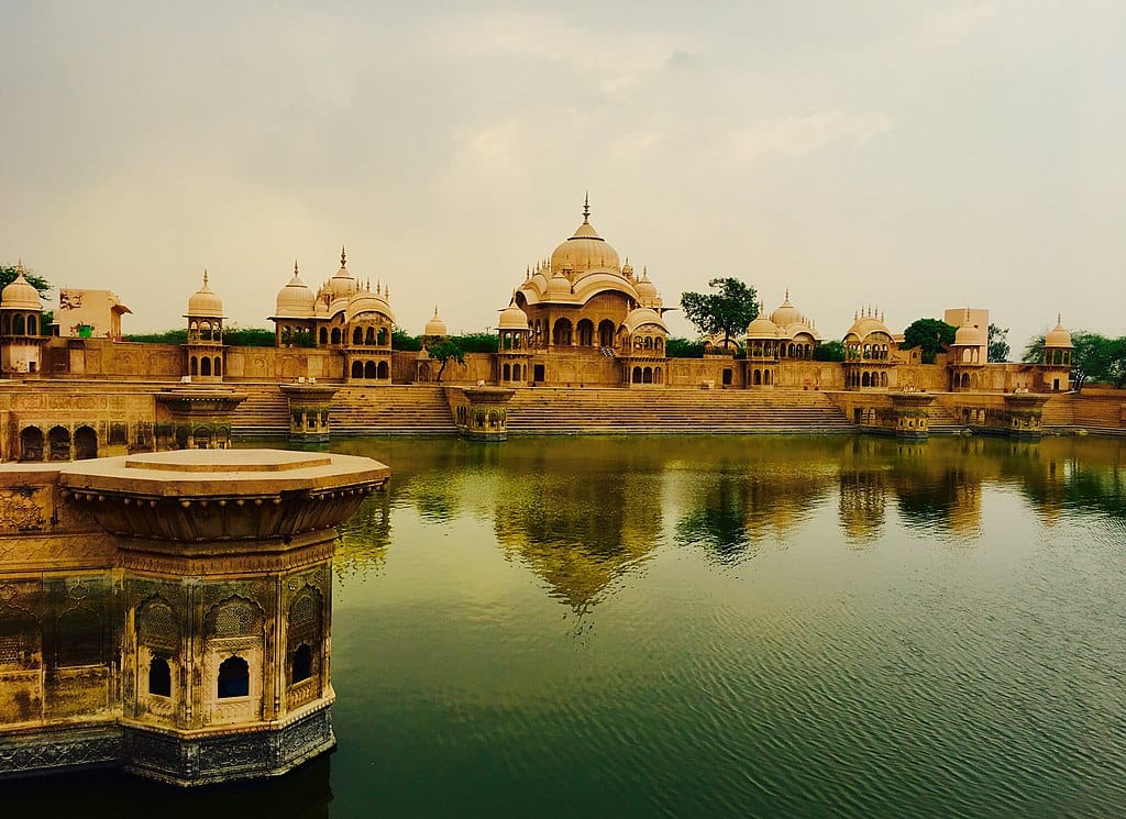 RELIGIOUS TOUR 4 Vrindavan DHam Parikrama