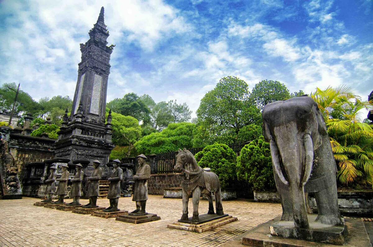 VIETNAM TOUR 2 Vietnam 2
