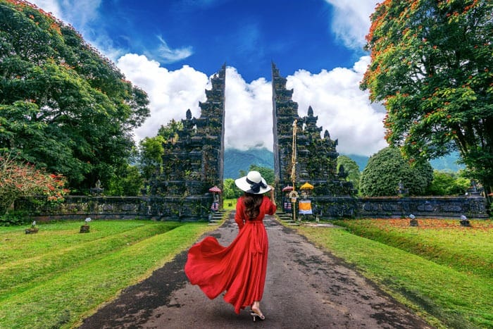 BALI TOUR 10 BALI 6 N 7 D